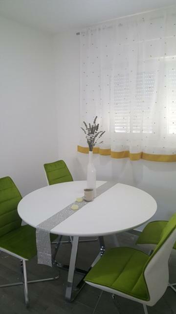 Apartments Venerea Нін Екстер'єр фото
