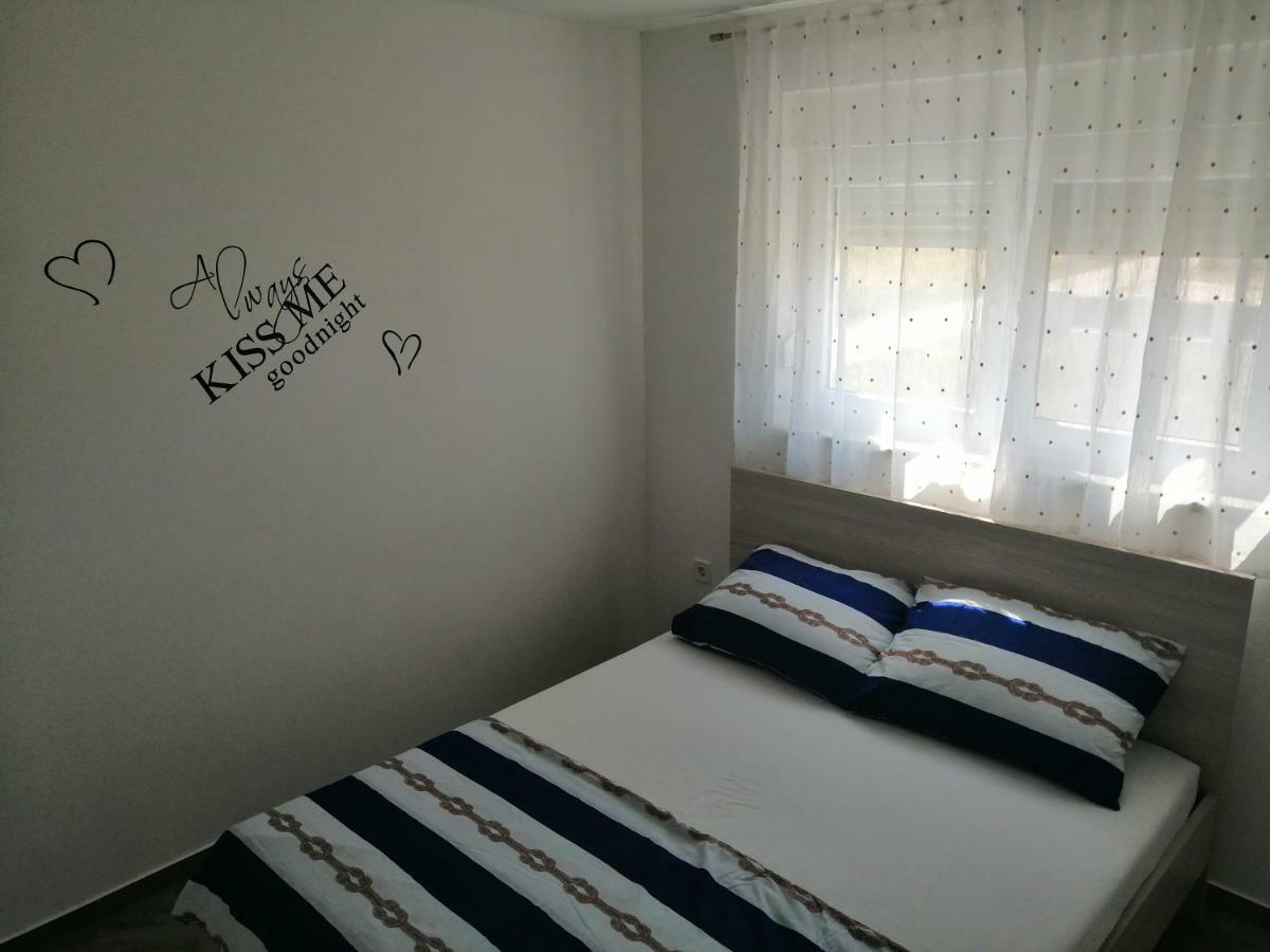 Apartments Venerea Нін Екстер'єр фото
